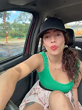 Chat +18 de roxyrougee ao vivo