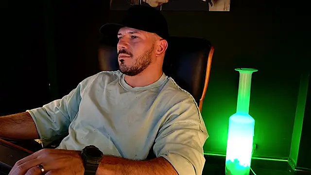 AngeloEric Live XXX-chat