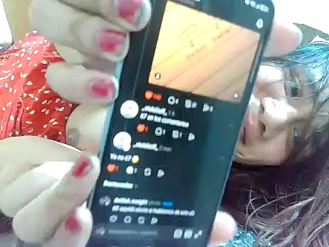 Karlitahn Live XXX chat
