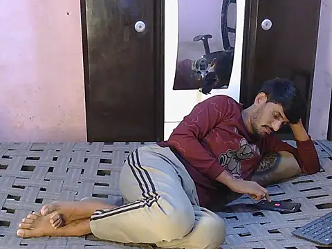 Онлайн чат XXX Yuvi_hot
