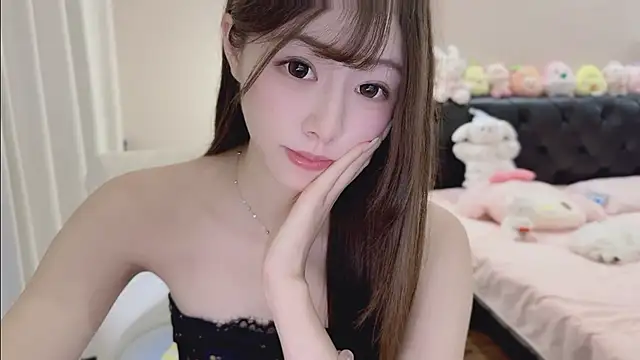 Evacute-top's Live XXX Chat