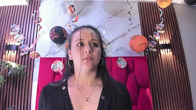XXX chat uživo modela Liliana-Tavera