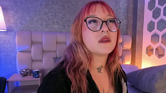 sofi_bakerr Adlı Modelin Canlı XXX Sohbeti