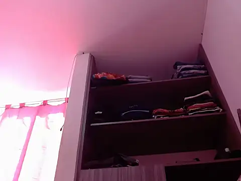 دردشة nicolle_milf1978 الجنسية المباشرة