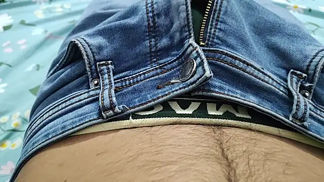 Rocky-badboy_cum4me Webcam-Show