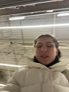 KatyVibes Chat XXX in diretta