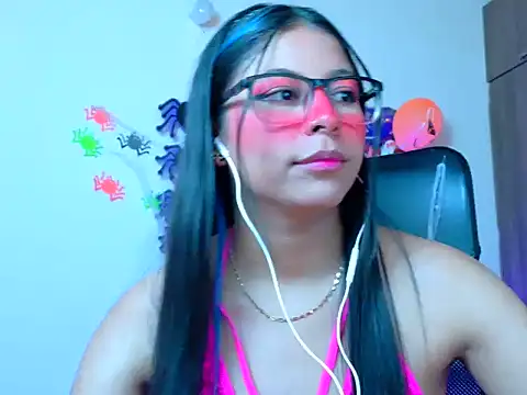 دردشة _ALLYSON18_ الجنسية المباشرة
