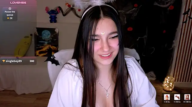 Ari_Grend Adlı Modelin Canlı XXX Sohbeti