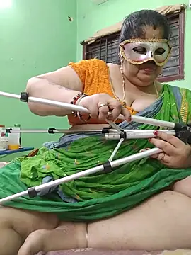 Tamil-mayasri Chat XXX in diretta