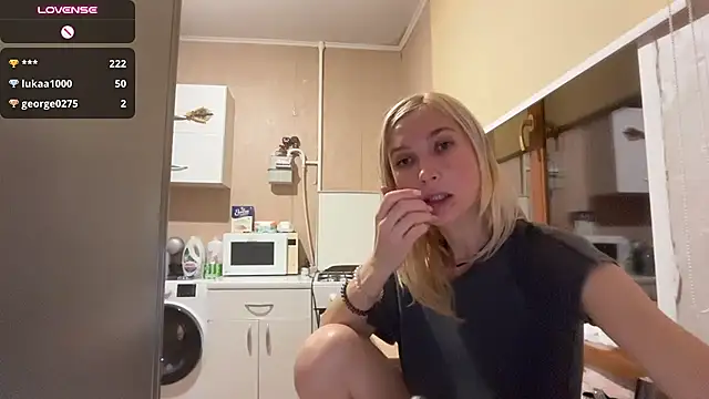 Онлайн чат XXX AngelJeni