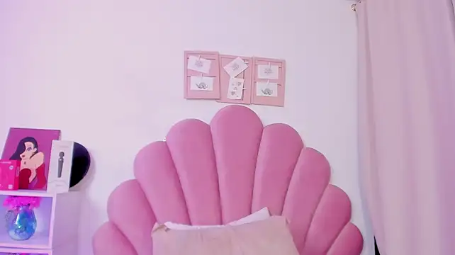 ZuryRochet Chat XXX in diretta