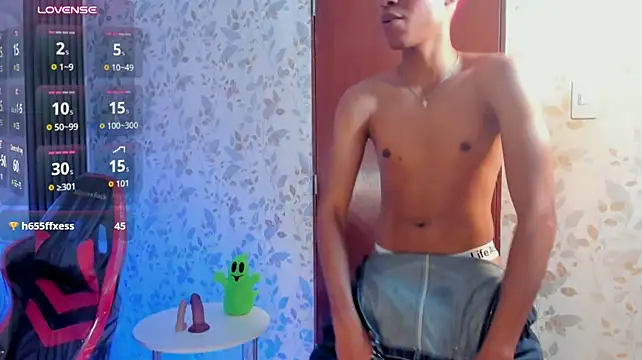 luccas_lowee Live XXX-chat
