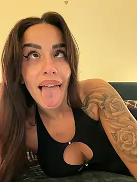 -Alisa Adlı Modelin Canlı XXX Sohbeti