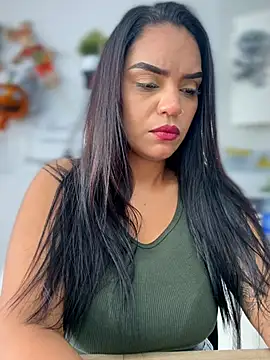 Sara-77n Live XXX chat