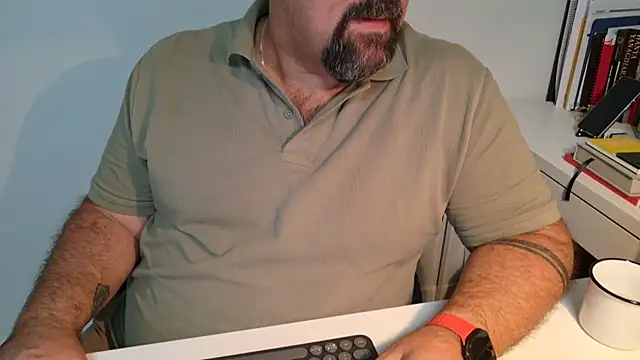 BearOfficer live XXX chat