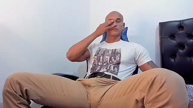 doublefun24 élő XXX-chatje