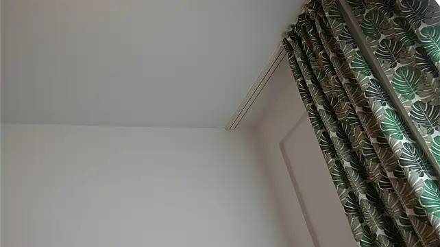 Emma_Tiny69 Obrolan Langsung XXX