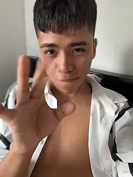 XXX chat uživo modela MaxiWildd