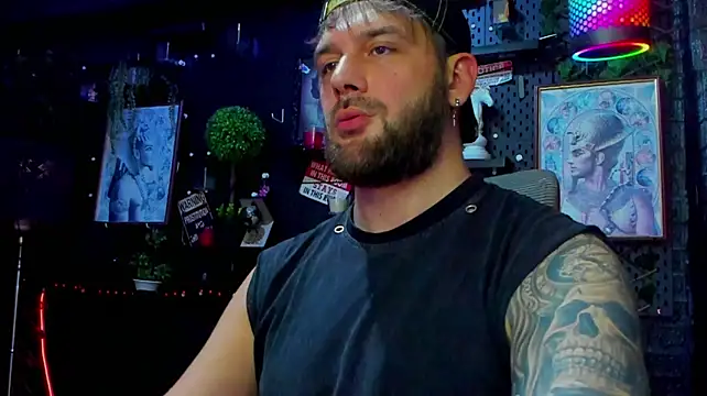 LexHardy Chat XXX in diretta