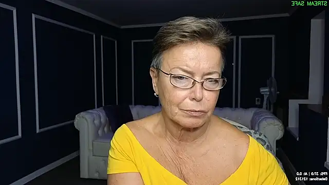 Lia_Light: онлайн-секс-чат