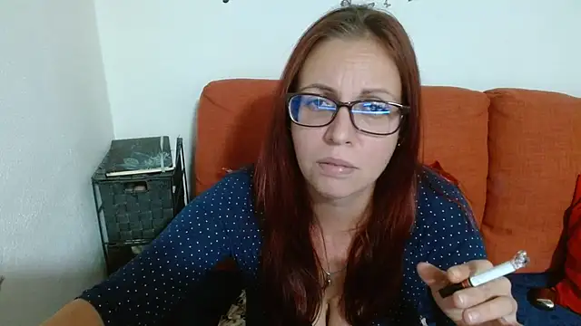 LadyHellene's Live XXX Chat