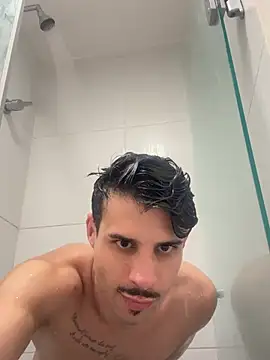 Slamdopeds Show in webcam