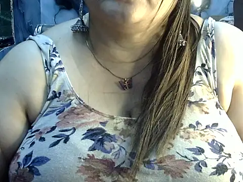 Soniya_Sha Adlı Modelin Canlı XXX Sohbeti
