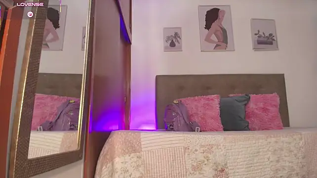 Miley_Baker Live XXX-Chat