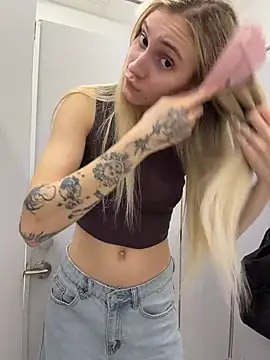 Pink_Kiss' Live XXX Chat