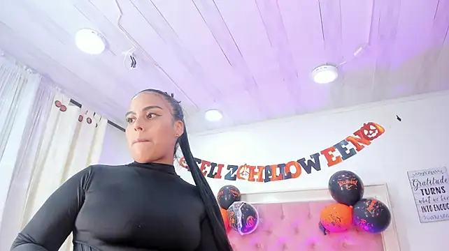 DominicaBecquer লাইভ XXX চ্যাট