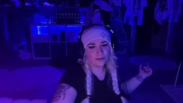 Monageil Live XXX-Chat