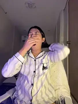 hugecock_molly Adlı Modelin Canlı XXX Sohbeti