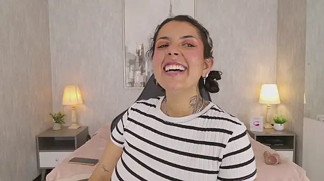 Онлайн чат XXX Victoria_Elektra