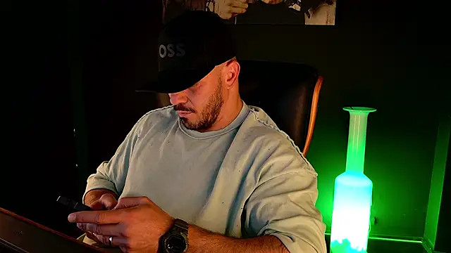 AngeloEric live XXX chat