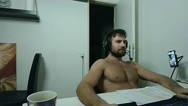 Chat XXX en directo de alpha-hunk