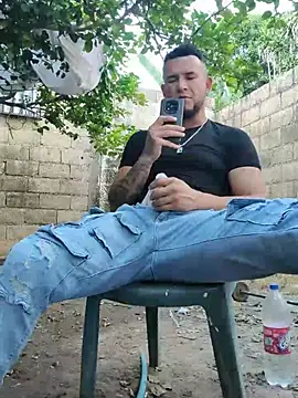 XXX chat uživo modela PIGHIGHDIRTY_p0