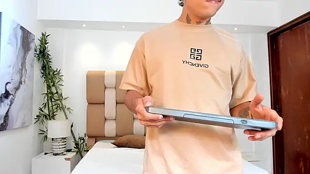 แชท XXX สดของ Joshuadiorr