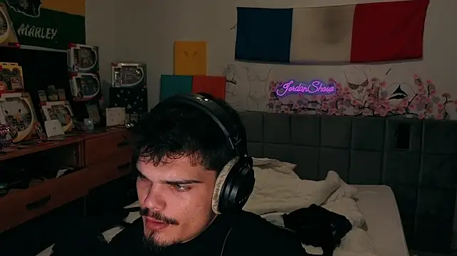 JordanShow XXX чат на живо