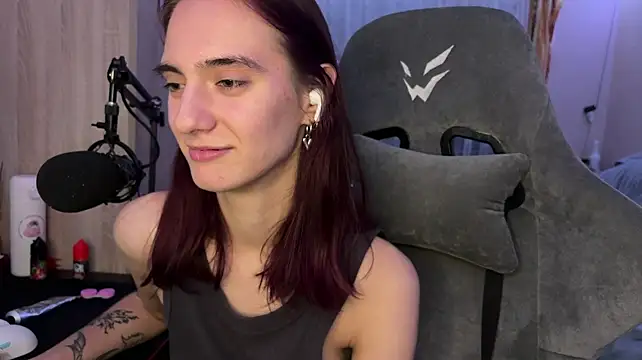Chat +18 de DennyKostenko ao vivo
