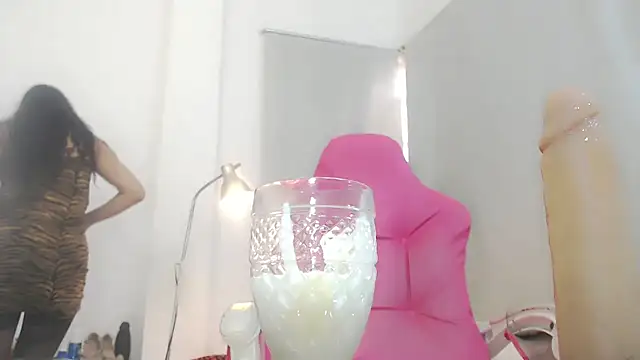 แชท XXX สดของ sasha_mom69_