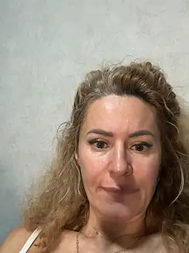 XXX chat uživo modela Tania201243