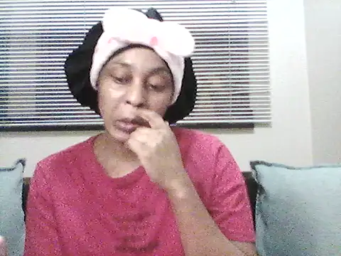 ORUOMA Chat XXX live