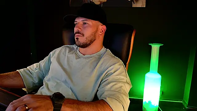 XXX chat uživo modela AngeloEric