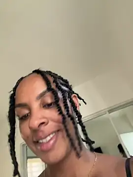 julixxx22 – webcam-show