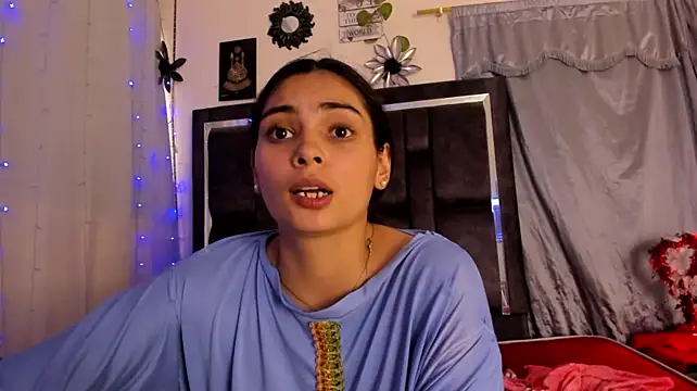 Chatroom XXX en direct de Alana-Nova