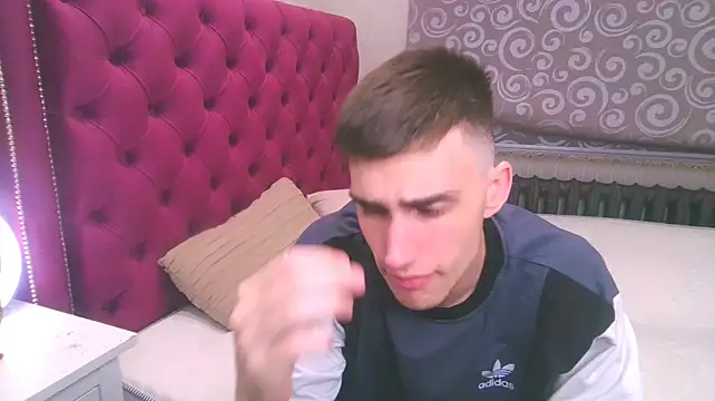 Czat XXX na żywo – DeanWilde