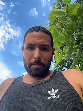Valentinog live XXX chat