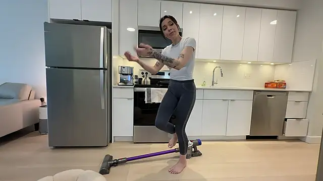 NattyFierros Adlı Modelin Canlı XXX Sohbeti