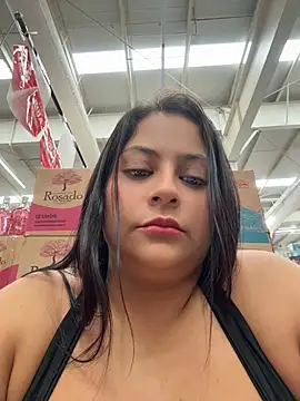 Angie_e élő XXX-chatje