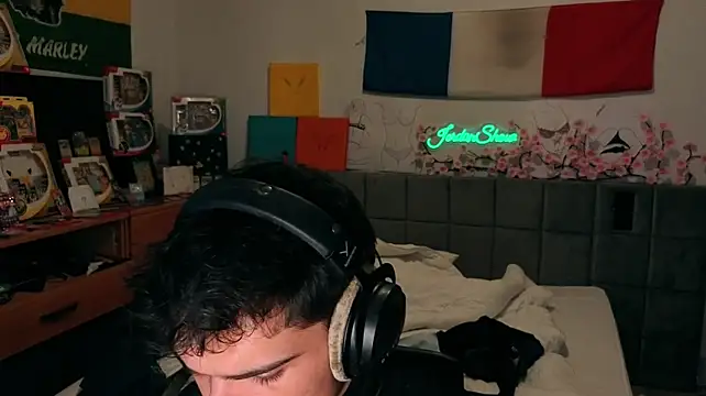 JordanShow Live XXX Chat